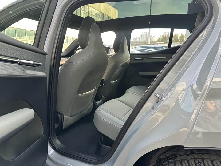 Volvo EX30 2025 2025款 后驱长续航版 Ultra