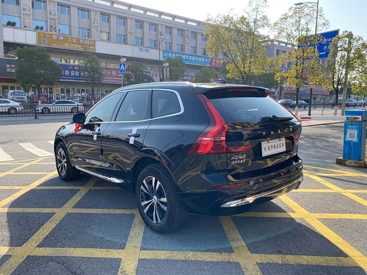 Volvo XC60 2025 2025款 B5 四驱智逸豪华版