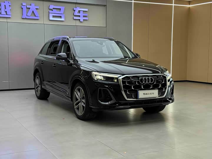 Audi Q7 2025 2025款 55 TFSI quattro S line运动型