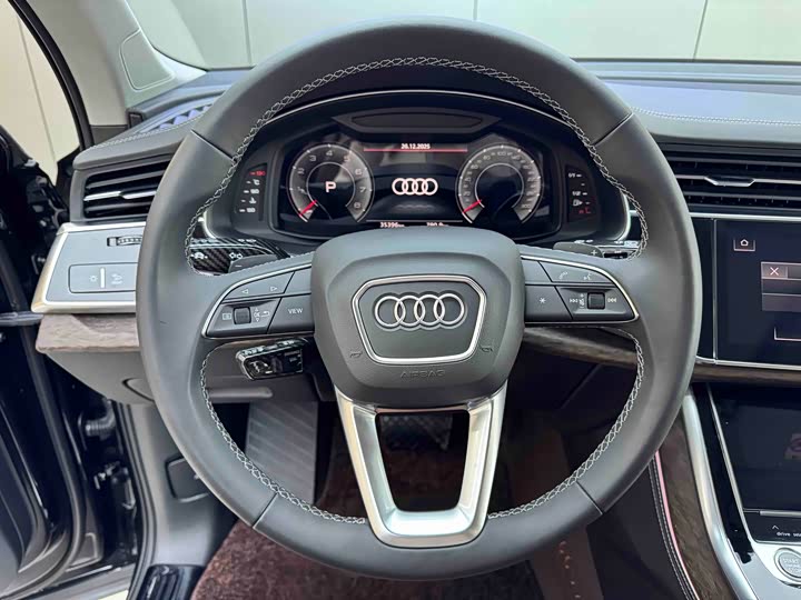 Audi Q7 2025 2025款 55 TFSI quattro S line运动型