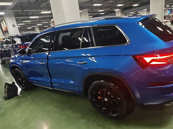 Skoda Kodiaq 2022 2022款 TSI330 7座两驱奢享版