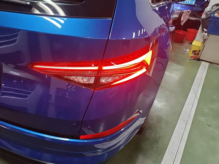 Skoda Kodiaq 2022 2022款 TSI330 7座两驱奢享版