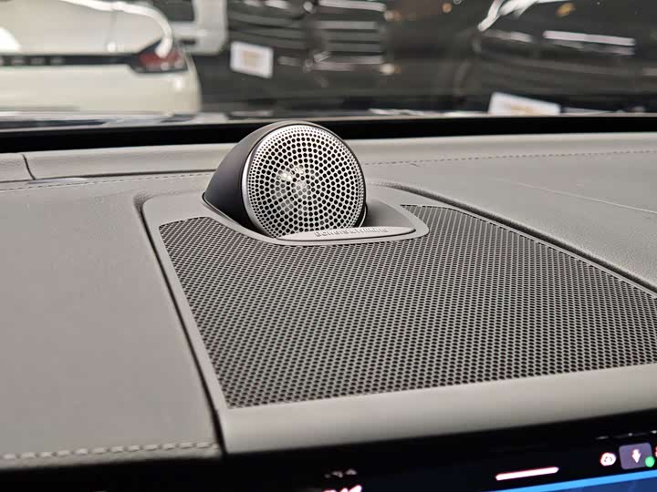 Volvo XC60 Hybrid 2025 2025款 插电式混动 长续航四驱智雅豪华版