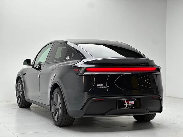 Tesla Model Y 2025 2025款 后轮驱动版