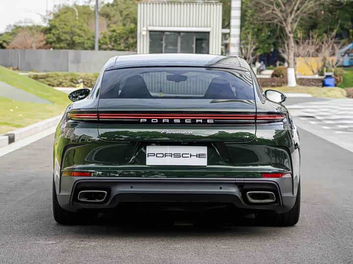 Porsche Panamera 2024 2024款 Panamera 4 行政加长版 2.9T