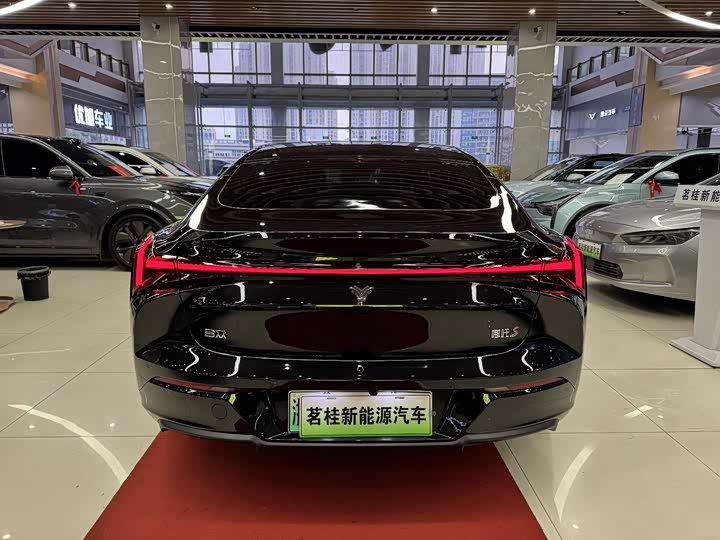 Hozon S 2024 2024款 增程 1060 Lite版