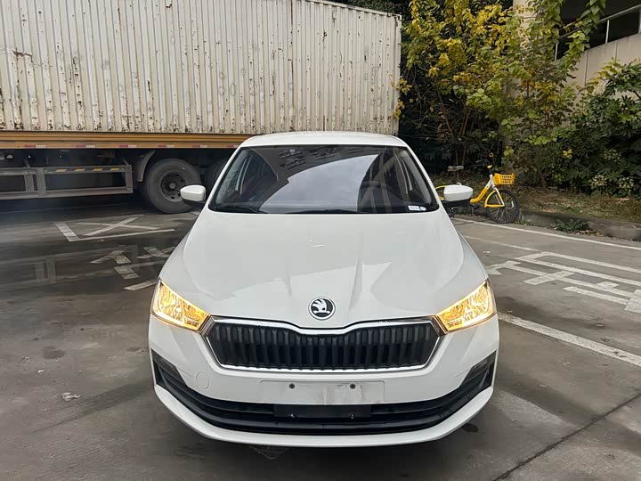 Skoda Rapid Spaceback 2020 2020款 1.5L 自动标准版