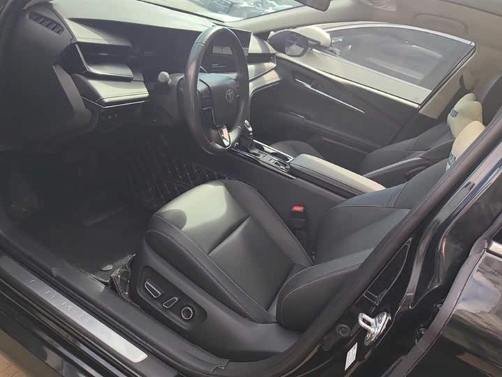 Toyota Camry 2024 2024款 双擎 2.0HG 尊贵版