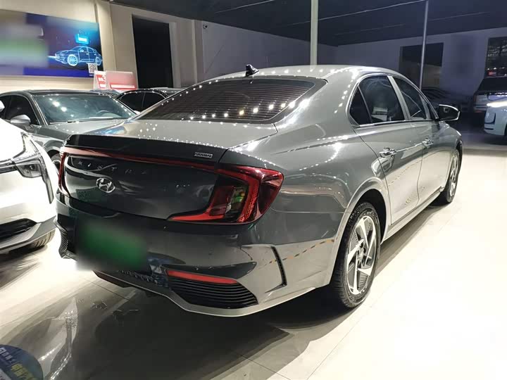 Hyundai Mistra EV 2021 2021款 LUX尊贵版