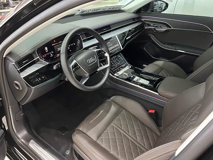 Audi A8 2025 2025款 A8L 50 TFSI quattro 臻选型