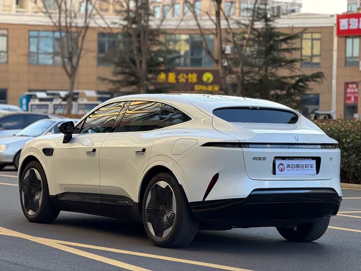 Avatr 11 2023 2023款 鸿蒙 90度 后驱版