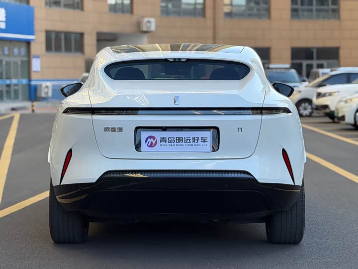 Avatr 11 2023 2023款 鸿蒙 90度 后驱版