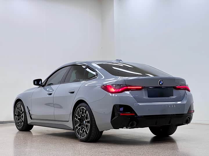 BMW 4 Series 2024 2024款 430i Gran Coupe M运动曜夜套装