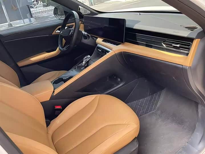 Roewe RX5 2023 2023款 1.5T 超感精英版