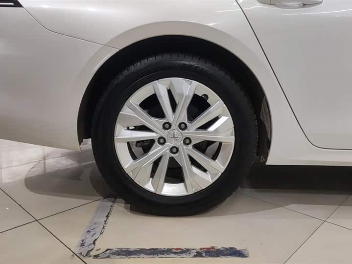 Peugeot 508 2022 2022款 508L 360THP PureTech 先锋版