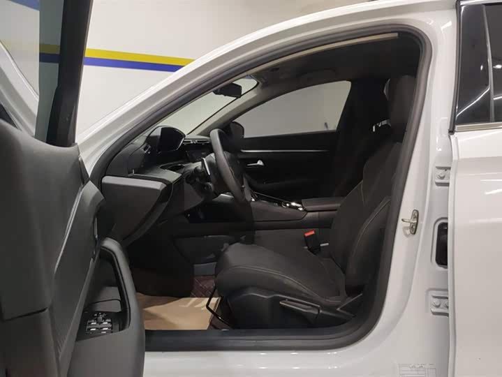 Peugeot 508 2022 2022款 508L 360THP PureTech 先锋版