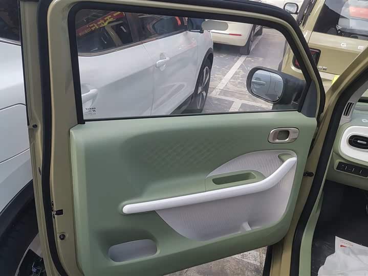 Geely Galaxy Panda Mini 2025 2025款 熊猫mini 210km 元气熊