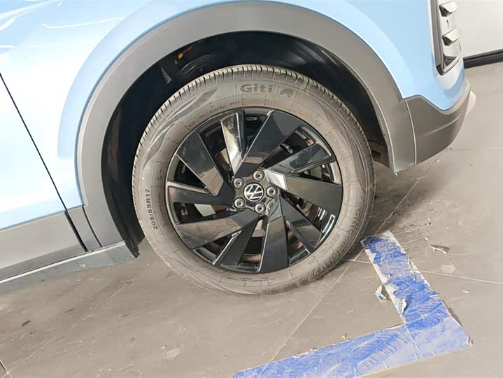 Volkswagen Tharu 2025 2025款 新锐 300TSI 锐意版