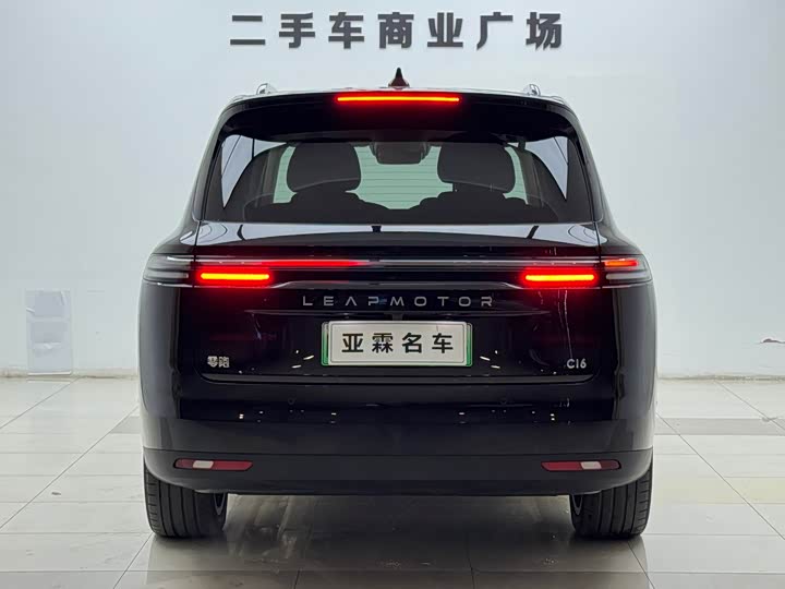 Leapmotor C16 2026 2026款 增程 280激光雷达智尊版 6座