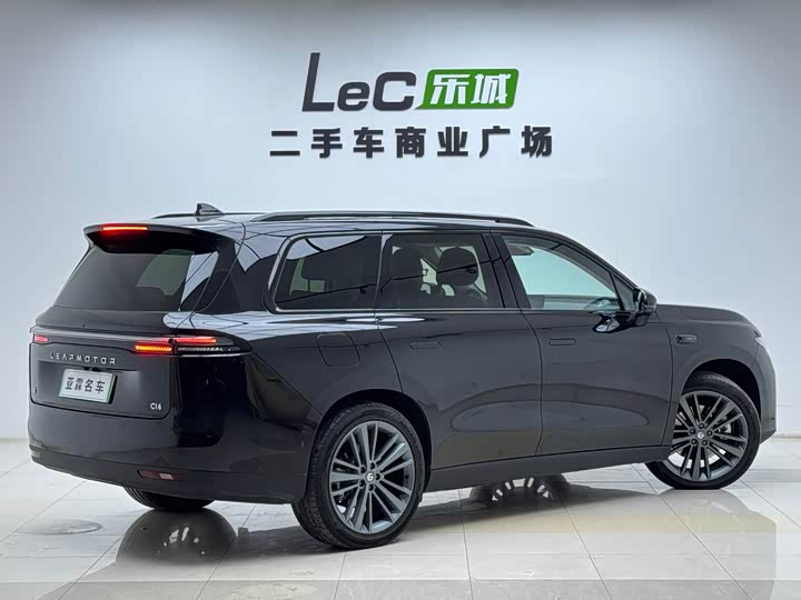 Leapmotor C16 2026 2026款 增程 280激光雷达智尊版 6座