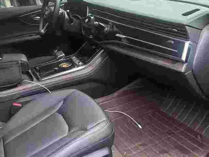 Audi Q7 2025 2025款 55 TFSI quattro S line运动型