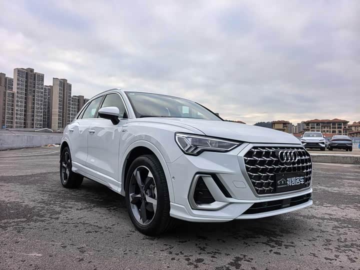 Audi Q3 2024 2024款 35 TFSI 时尚致雅型