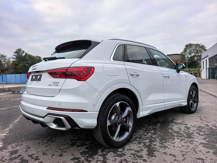 Audi Q3 2024 2024款 35 TFSI 时尚致雅型