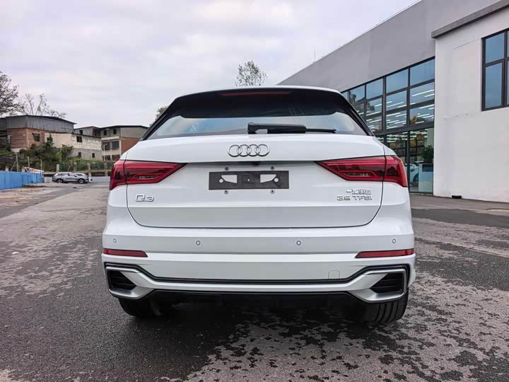 Audi Q3 2024 2024款 35 TFSI 时尚致雅型
