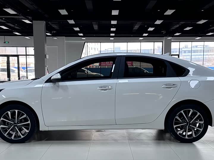 Kia K3 2023 2023款 1.5L CVT豪华版