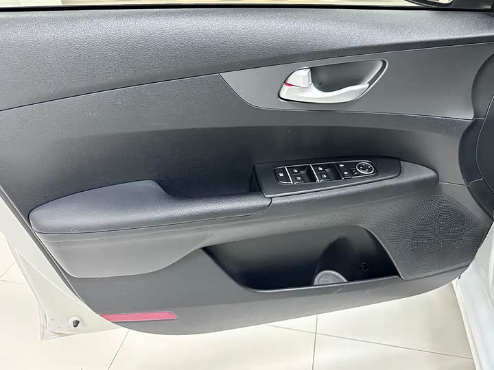 Kia K3 2023 2023款 1.5L CVT豪华版