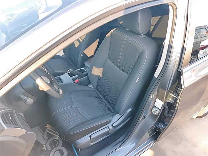 Nissan Sylphy 2024 2024款 经典 1.6XE CVT舒适版