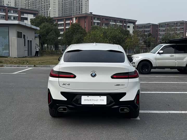 BMW X4 2022 2022款 xDrive 25i M运动套装