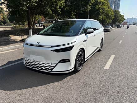 XPeng X9 2025 2025款 纯电 740超长续航 Max