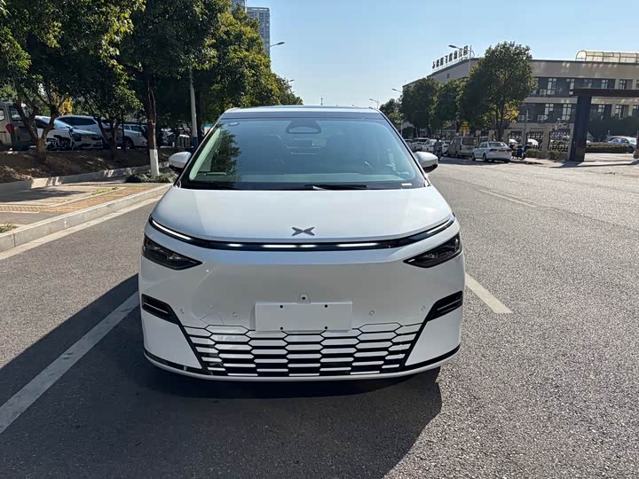 XPeng X9 2025 2025款 纯电 740超长续航 Max