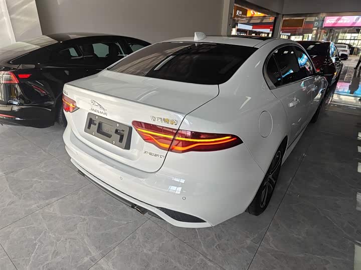 Jaguar XE L 2024 2024款 2.0T 250PS R-DYNAMIC S进取运动版