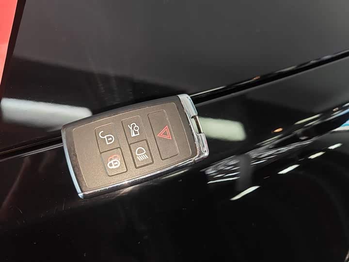 Jaguar XE L 2024 2024款 2.0T 250PS R-DYNAMIC S进取运动版