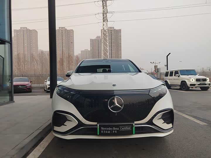 2023 Mercedes-Benz EQS SUV