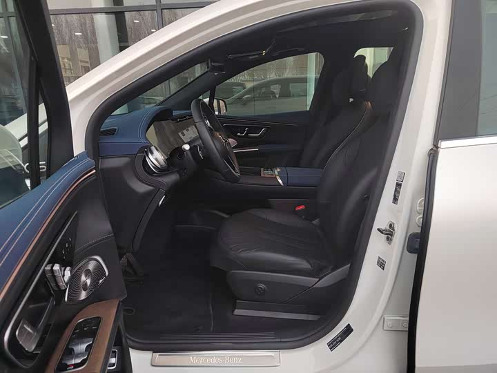 Mercedes-Benz EQS SUV 2023 2023款 450 4MATIC 豪华版