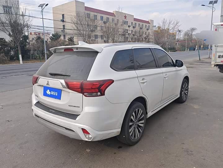 Mitsubishi Outlander 2021 2021款 改款 2.0L 两驱畅行版 5座