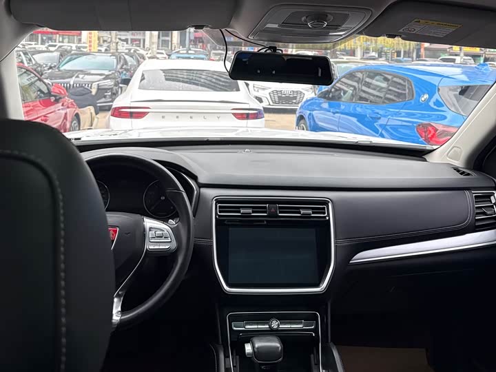 Roewe RX8 2019 2019款 30T 两驱超群精英版