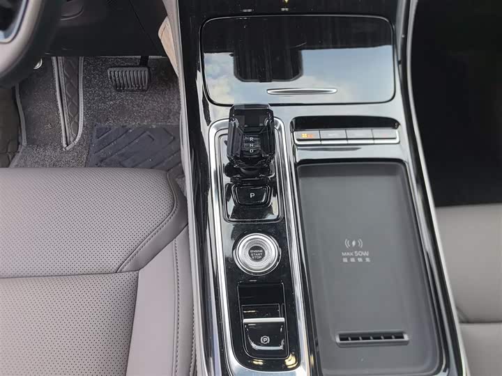 Geely Atlas L 2025 2025款 第四代 1.5TD DCT 山河