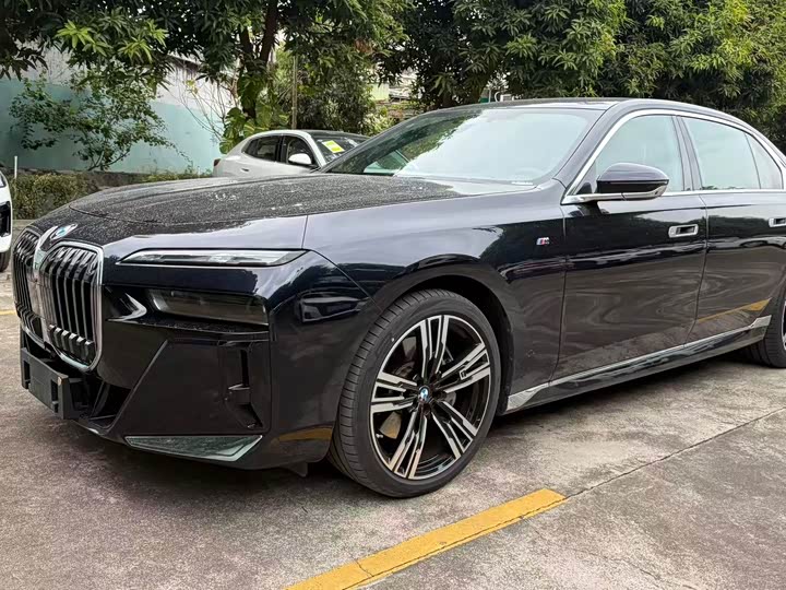 BMW 7 Series 2023 2023款 改款 740Li 尊享型 M运动套装