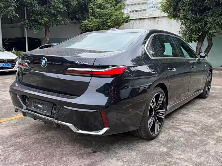 BMW 7 Series 2023 2023款 改款 740Li 尊享型 M运动套装