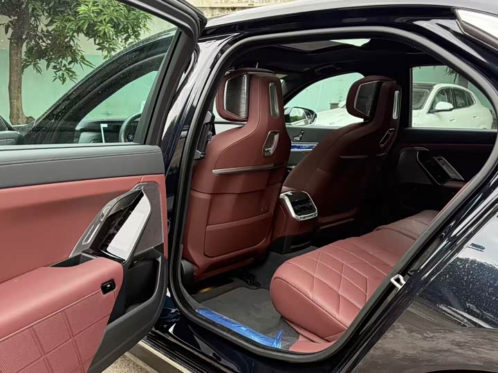 BMW 7 Series 2023 2023款 改款 740Li 尊享型 M运动套装