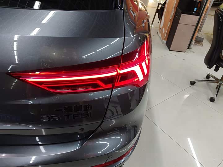 Audi Q3 2024 2024款 35 TFSI 时尚动感型
