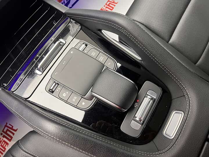 Mercedes-Benz GLE-Class Coupe 2022 2022款 GLE 450 4MATIC 轿跑SUV 时尚型