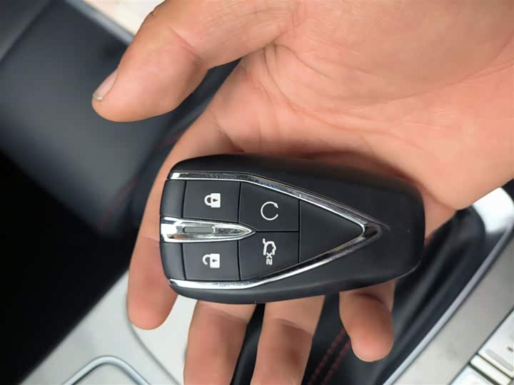 Changan Oshan X7 2021 2021款 1.5T 自动豪华型