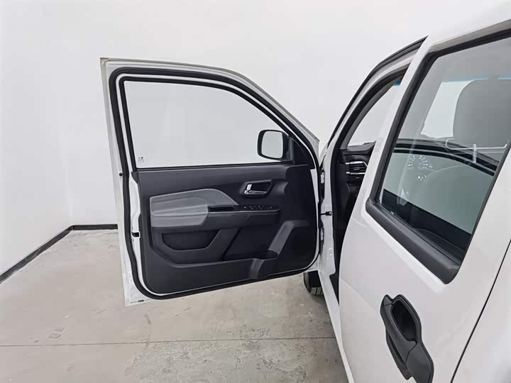 Great Wall Wingle 5 2023 2023款 干饭版 1.5T 汽油两驱进取型大双