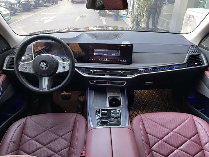 BMW X5 2025 2025款 xDrive 30Li M运动曜夜套装