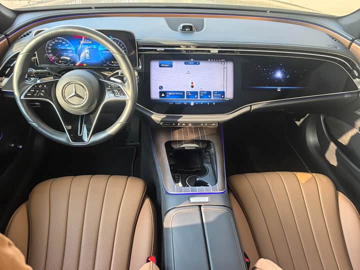 Mercedes-Benz E-Class Hybrid 2024 2024款 E 350 e L 插电式混合动力轿车